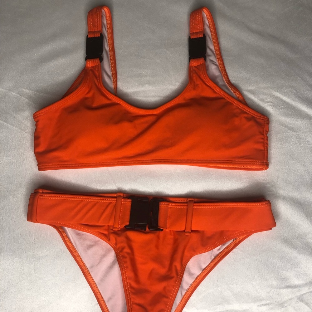 *New* Buckle Bikini set